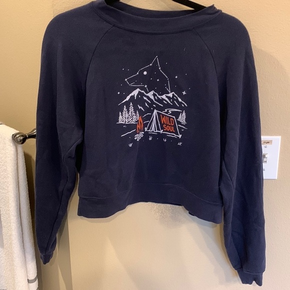 Wild Soul Cropped Navy Fleece Pullover Crewneck Sweatshirt Medium Montana Grap - Picture 2 of 12